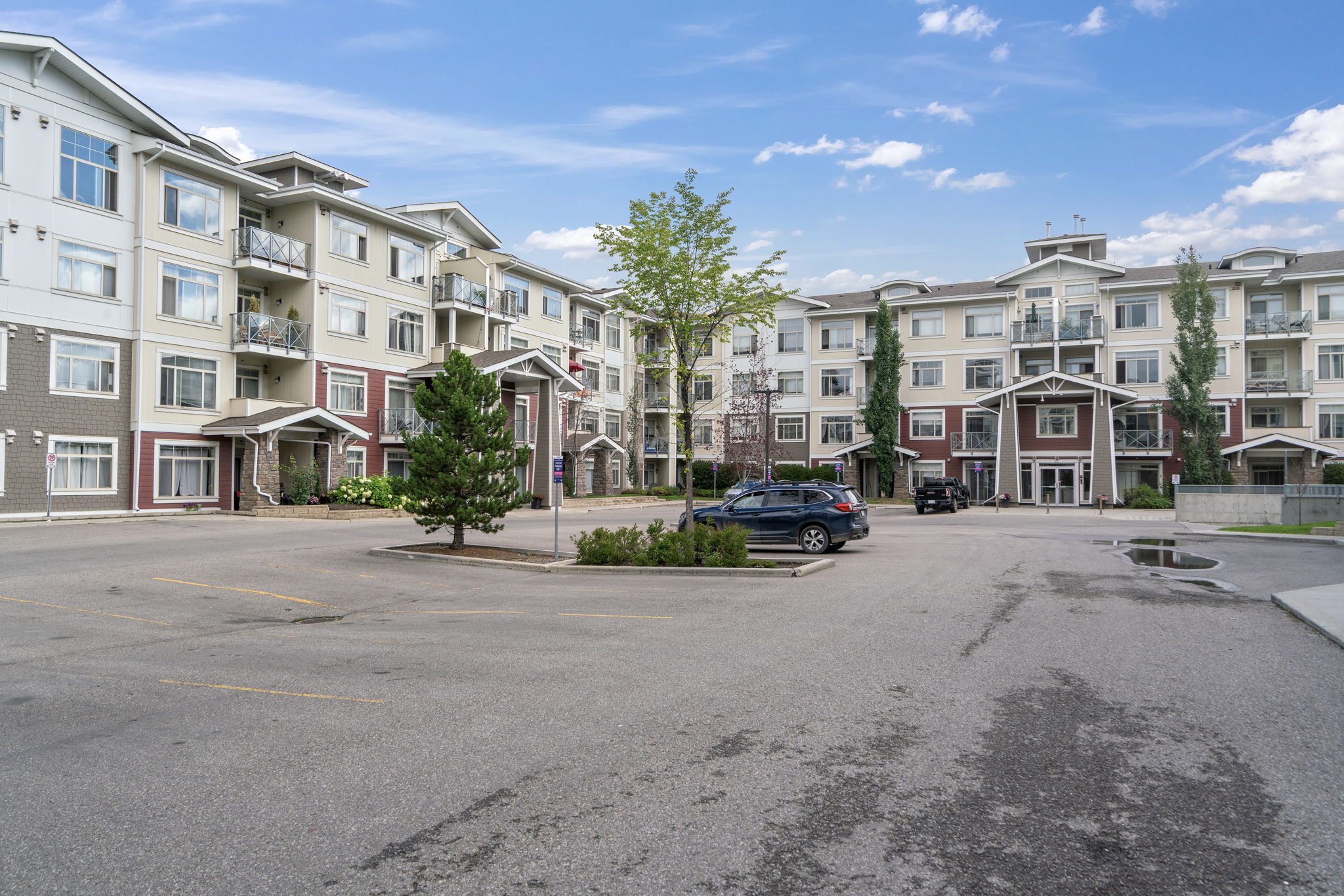 22 Auburn Bay Link Southeast - 1